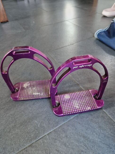 jin stirrup steigbügel lila, Jin stirrup  Steigbügel, K. Werner, Sattelzubehör, Westerwalsede