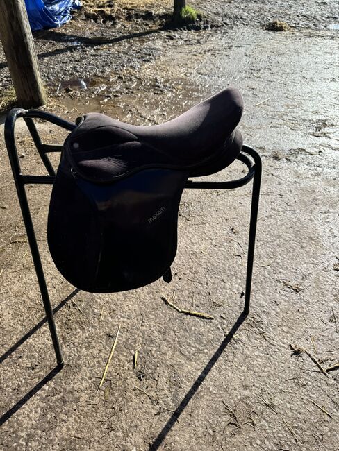 Job lot of saddles for sale, Michelle Statham, Siodła wszechstronne, Altrincham , Image 3