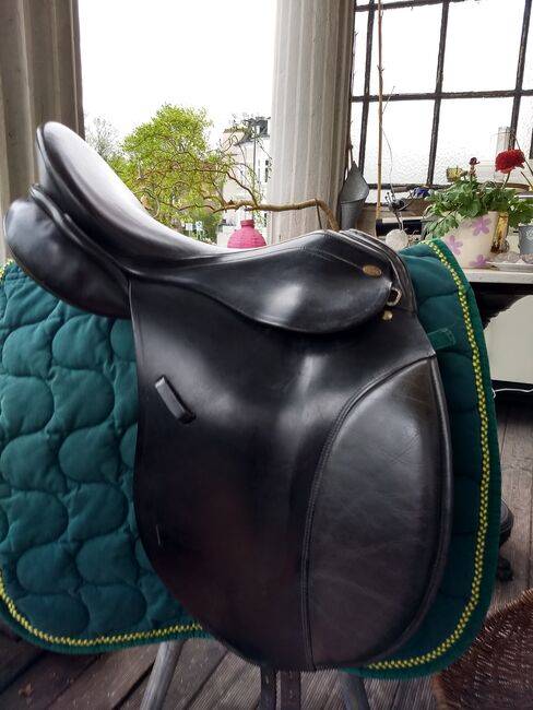 Joh. Trieb Dressursattel 17,5" mittl. KW, Joh. Trieb Passail Österreich , Martina Sturhann , Dressage Saddle, Bremen, Image 9