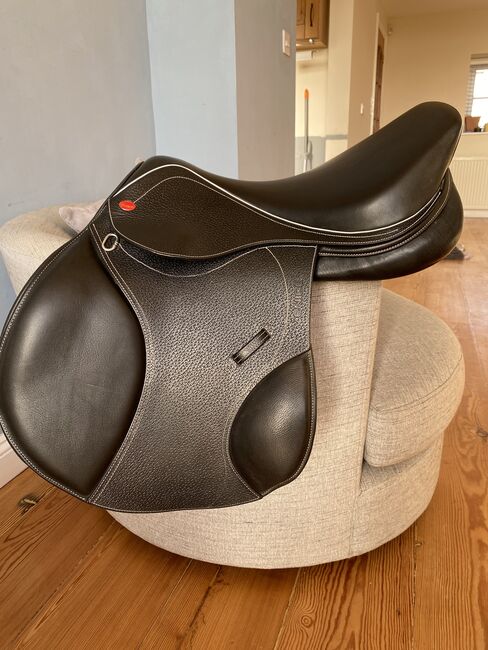 John Whittaker Venice 17” changeable gullet, John Whittaker  Venice, Kate, Jumping Saddle, Rhyl