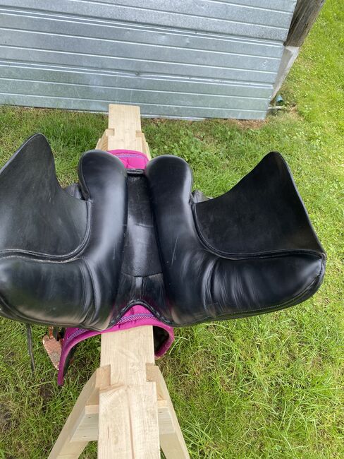 Jorge Canaves Dressursattel 18“, KW 33, Jorge Canaves Potro, Katrin, Dressage Saddle, Untergriesbach, Image 4