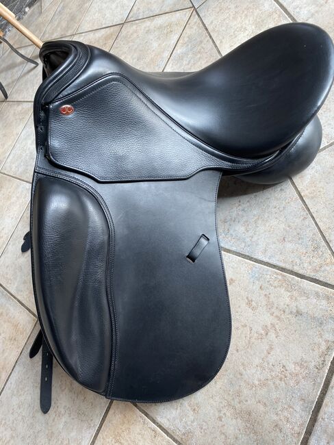 Jorge Canaves Dressursattel sehr guter Zustand 31/17,5, Jorge Canaves Trilenium, Anneli Menzel, Dressage Saddle, Apelern