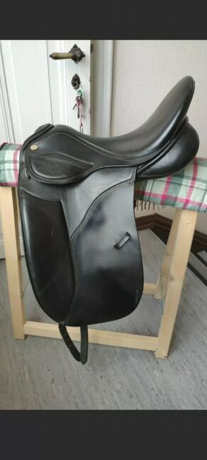 Jorge Canaves Dressursattel 17,5 zoll, Jorge canaves  Porto, Jessica Marggraf, Dressage Saddle, Dähre