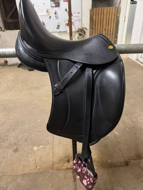 Jorge Canaves Dressur Sattel P3 17 Zoll, Jorge Canaves  P3, Farah, Dressage Saddle, Wiesbaden , Image 3