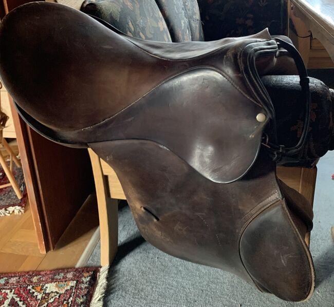 Sattel der Marke Jülich, Jülich, Georgia, Saddle Accessories, Geilenkirchen, Image 2
