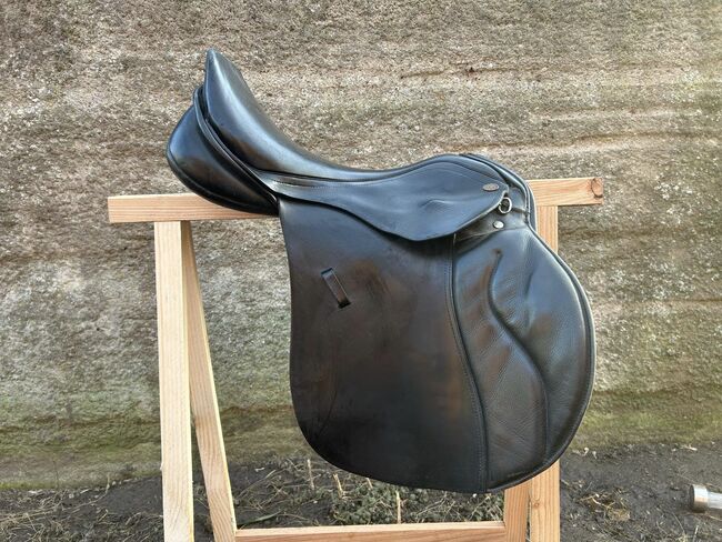 Springsattel 17,5/30, Pfiff , Ophelie Bley, Jumping Saddle, Stendal