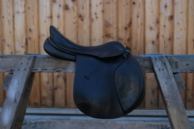 Springsattel, 17 Zoll, Ikonic , Julia Blandamura , Jumping Saddle, Geiselbach 