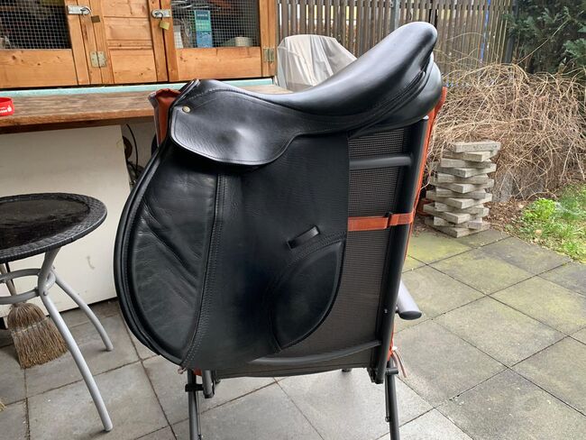 Springsattel 18 Zoll, Waldhausen Wembley International, Dine, Jumping Saddle, Köln