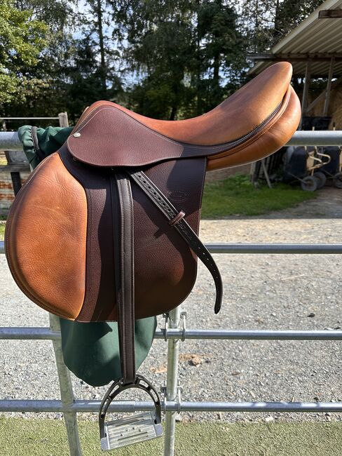 Springsattel Devocoux Biarritz Fr 18,5", DE 18", Devocoux Biarritz, Sonja F, Jumping Saddle, Villmar, Image 2