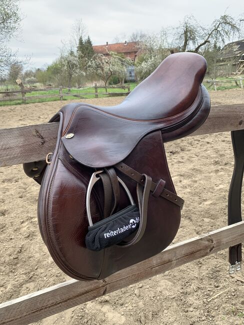 Springsattel Eric Thomas braun 17,5“, Eric Thomas Compet, Samira Schmidt, Jumping Saddle, Süpplingen