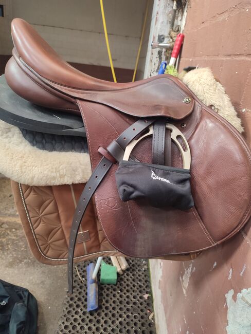 Springsattel zu verkaufen, Ruiz Diaz Montaro, Diana, Jumping Saddle, Isernhagen 