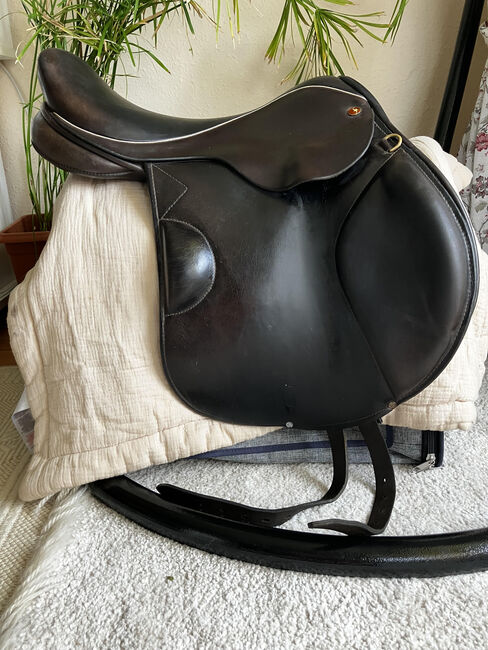 Jumping saddle, Anna Varadi, Jumping Saddle, Székesfehérvár