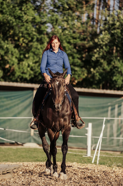 Jungpferdeausbildung, Erlangen-Höchstadt, Strong Together Horsetraining UG, Verena + Janina, Reitunterricht, Gremsdorf