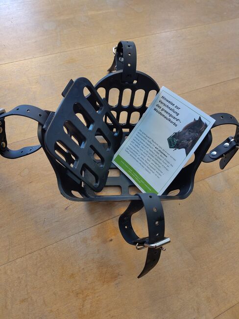 Greenguard Weidemaulkorb / Fressbremse WB, Greenguard Weidemaulkorb / Fressbremse inklusive Einlegeplatte soft WB, Nina Lutz, Dla koni, Neuried