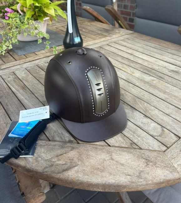 Reithelm Acro Corso Neu,  Acro Corso  Reithelm Acro Corso , Emilie, Kaski, Kleve