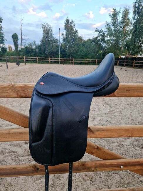 Kent & Master s-line 17", Kent & Master S-line, Corien vd worp, Dressage Saddle, GARYP