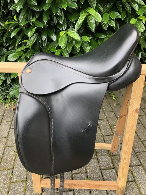 Kent &Masters Dressursattel Ausführung COB, Kent & Masters, Carmen Mischok , Dressage Saddle, Heinsberg , Image 2