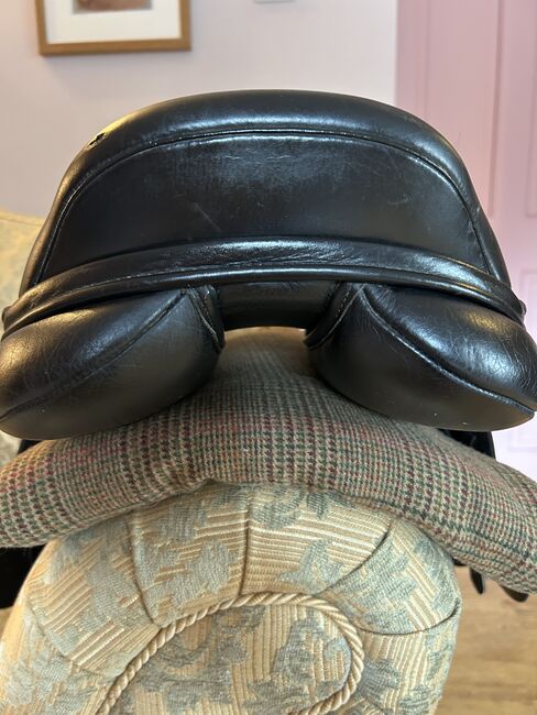Kent & Masters Pony Saddle 16” black, regular leg, Kent & Master Pony S Series, Sadie Jones, Pozostałe siodła, Weston Colville, Image 11