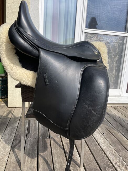 Kentaur Dressursattel Thetis 17,5 Zoll, Kentaur Thetis, Karin Baumgartner, Fellsattel, Sieghartskirchen 