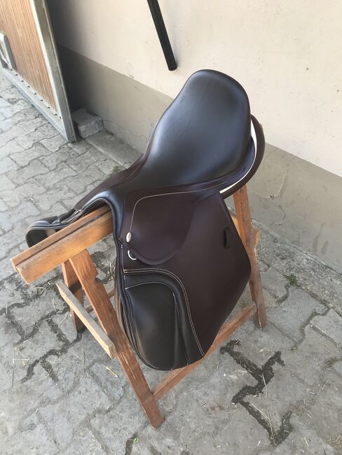 Kentaur Springsattel Onyx braun neu 17,5 Zoll, Kentaur Springsattel Onyx braun , Saskia , Jumping Saddle, Idstein , Image 2