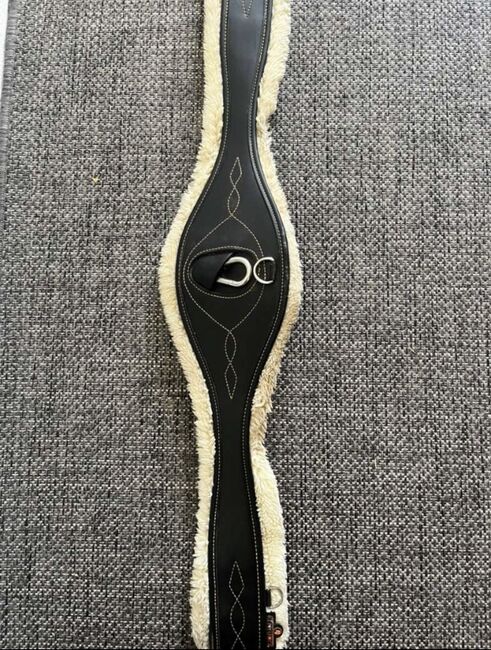 Kentucky Lammfellgurt 135cm, Kentucky, Lilith Gruber, Girths & Cinches, Pilsbach