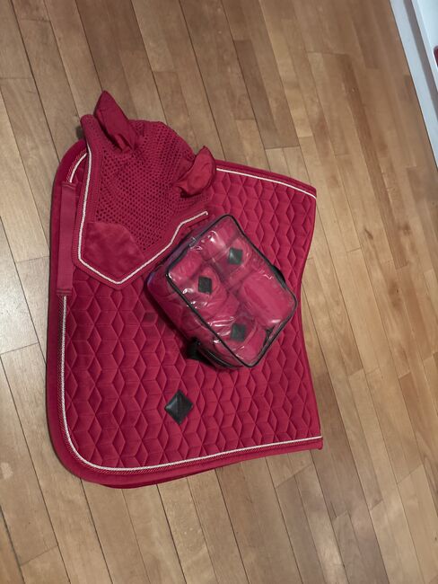 Kentucky Set Rot, Kentucky  Dressur , Lili Wagner , Dressage Pads, Marburg 