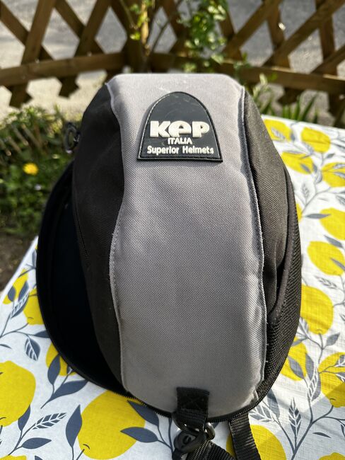 Kep Reithelm, Kep, marie kosmatsch, Reithelme, Schwarzach