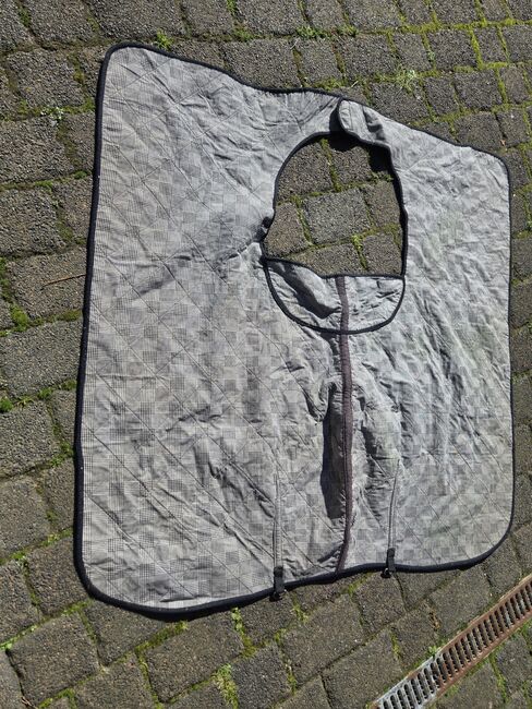 Nierendecke, Mona Osting , Horse Blankets, Sheets & Coolers, Oberhausen 