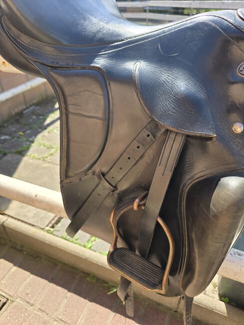 Kiefer Action 17 Zoll kurze Auflage, Kiefer  Action , Sandra , Dressage Saddle, Deutschland , Image 3