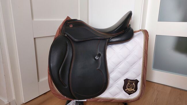 Kieffer Ascona 2 Dressursattel 17/17,5 schwarz-cognac wie neu inkl. Sattelpass+ Restgarantie, Kieffer Ascona 2, Mareike K, Dressage Saddle, Marsberg