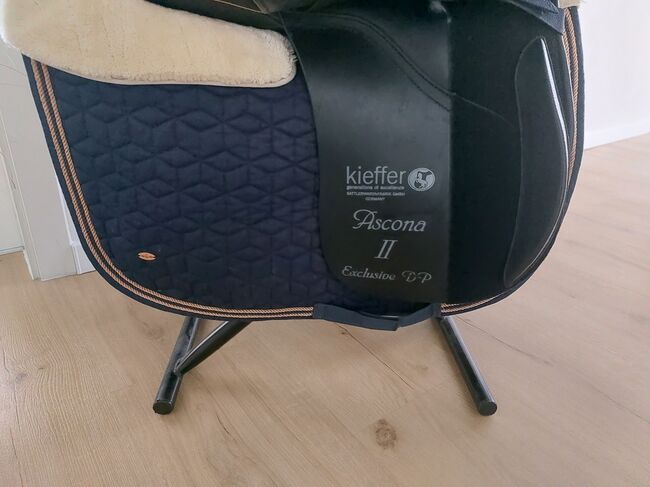 Kieffer Ascona 2 Dressursattel 17 schwarz-cognac wie neu 1. Hand viele Extras Restgarantie, Kieffer  Ascona 2, Mareike K, Dressage Saddle, Marsberg, Image 4