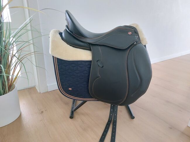 Kieffer Ascona 2 Dressursattel 17 schwarz-cognac wie neu 1. Hand viele Extras Restgarantie, Kieffer  Ascona 2, Mareike K, Dressage Saddle, Marsberg, Image 3