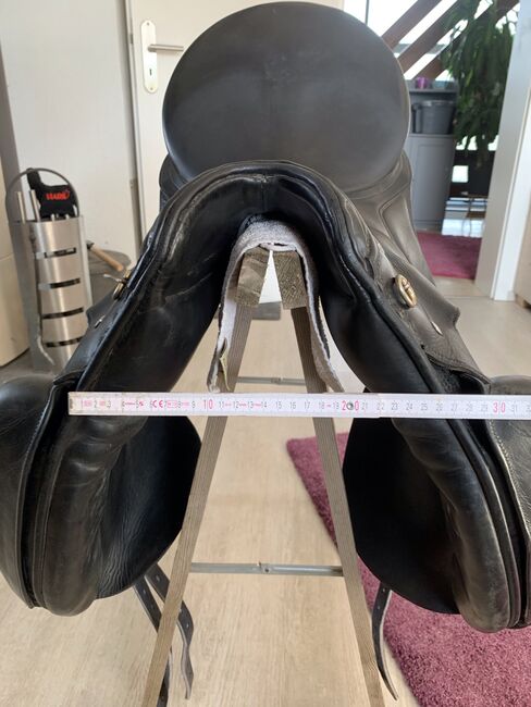 Kieffer Dressursattel Aachen neu aufgearbeitet, Kieffer  Aachen, Svenja , Dressage Saddle, Neuss, Image 3