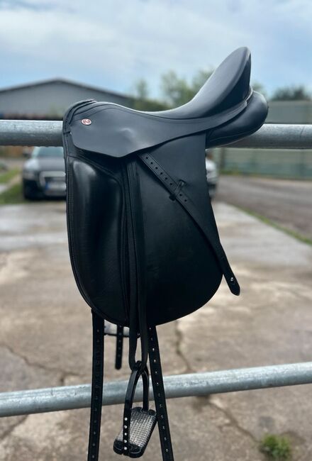 Kieffer Dressursattel, Kieffer Dressursattel in schwarz, Emilia Häußler , Dressage Saddle, Offenburg