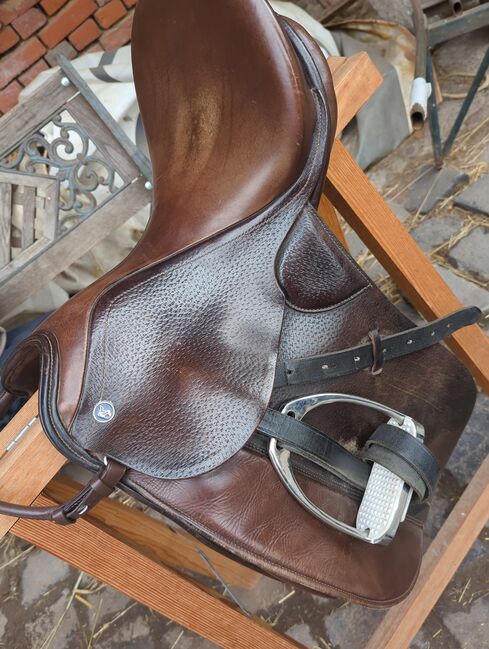 Kieffer Dressursattel 17 Zoll, Kieffer Nicht bekannt , Petra Helm , Dressage Saddle, Hannover, Image 3