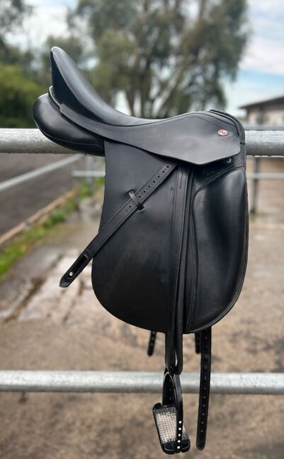 Kieffer Dressursattel, Kieffer Dressursattel in schwarz, Emilia Häußler , Dressage Saddle, Offenburg, Image 5