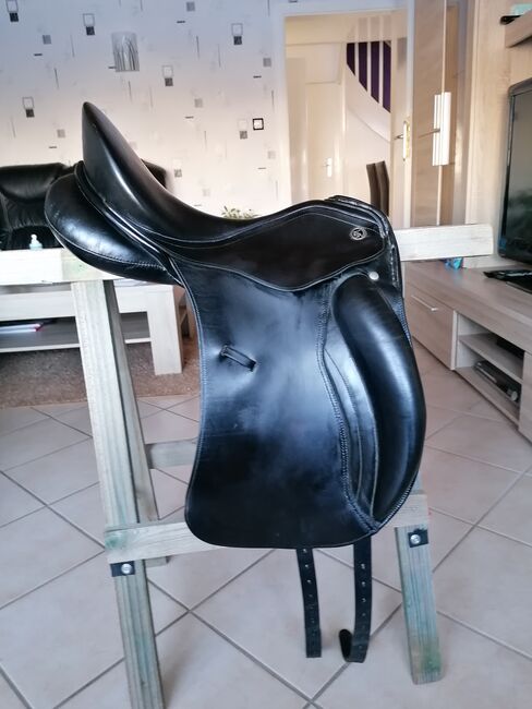 Kieffer Dressursattel 17,5, Kieffer  Orphee , Vivien , Dressage Saddle, Bad Harzburg, Image 2