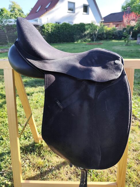 Kieffer Genf Dressursattel tauschbares Kopfeisen, Kieffer Genf, R.Wiese, Dressage Saddle, Neuenkirchen 