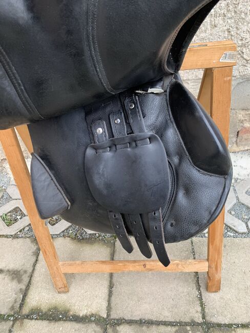 Kieffer Springsattel Inn at Nobert Koof 17 zoll viel pausche, Kieffer Inn at Nobert koof, Catherine Senne, Jumping Saddle, Chursdorf , Image 5