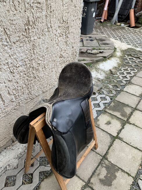 Kieffer Springsattel Inn at Nobert Koof 17 zoll viel pausche, Kieffer Inn at Nobert koof, Catherine Senne, Jumping Saddle, Chursdorf , Image 2