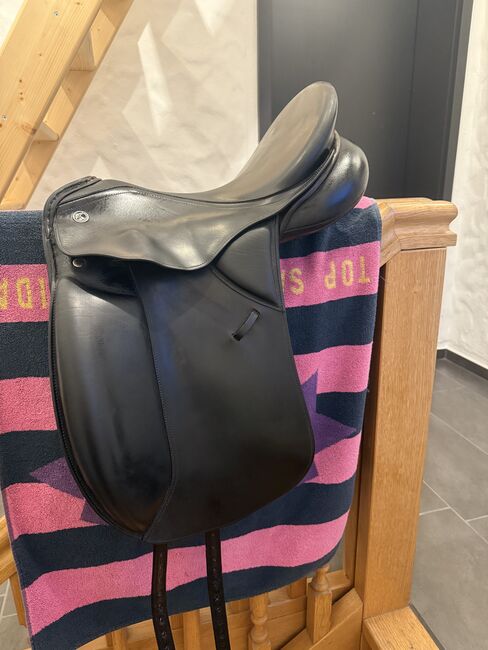 Kieffer Lusitano Dressursattel Sattel schwarz 32 Kammer 18 Zoll, Kieffer Lusitano, Larissa , Dressage Saddle, Offenhausen , Image 2