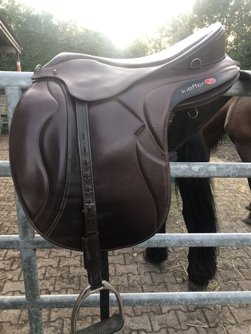Kieffer Move, Kieffer Move, Ramona, Treeless Saddle, Altusried 