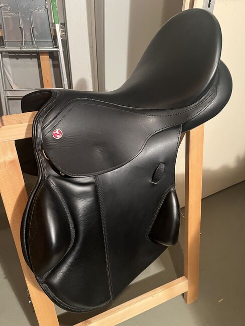 Kieffer Norbert Koof neu wertig, Kieffer  Norbert Koof , Moni, Jumping Saddle, Nürnberg , Image 3