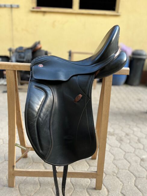 Kieffer Paris Exclusiv 17‘ Sattel zu verkaufen, Kieffer  Paris exclusiv, Andrea, Dressage Saddle, Trier