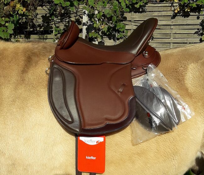 Kieffer Trekk Vario Exclusiv 17/34 chesnut braun mit EXTRAS Equiscan, Georg Kieffer Trekk Vario Exclusiv - Chesnut, Reitartikelbörse (Reitartikelbörse - Onlineshop für Wanderreiter), Endurance Saddle, Grevenbroich