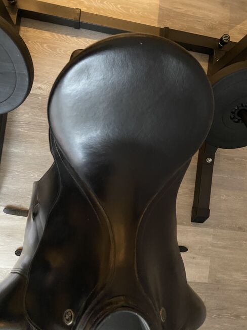 Kieffer Ulla Salzgeber Dressursattel, Kieffer Ulla Salzgeber, Christina Klüver, Dressage Saddle, Bunde, Image 2