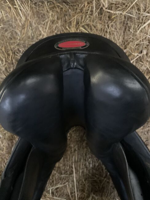 Kings Windsor 17” MW saddle, Kings Windsor, Natalie Spedding , All Purpose Saddle, Stockport, Image 11
