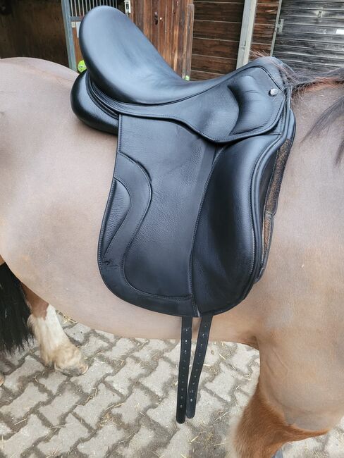 Kingsley D2 18 Zoll, Kingsley  D2, Stefanie Leonberger , Dressage Saddle, Filderstadt, Image 2