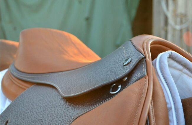 Springsattel Classic, light brown von Ikonic, Größe: 16,5", Farbe: Braun, Ikonic Classic Line, Wiebke, Siodła skokowe, Auerbach, Image 5