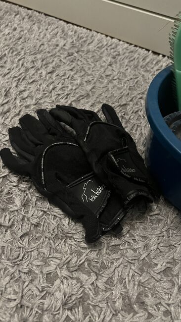 Kleines Bürstenset mit Handschuhen (Perfektes Set für Kinder!), Victoria, Putzzeug, Wien, Floridsdorf, Abbildung 3